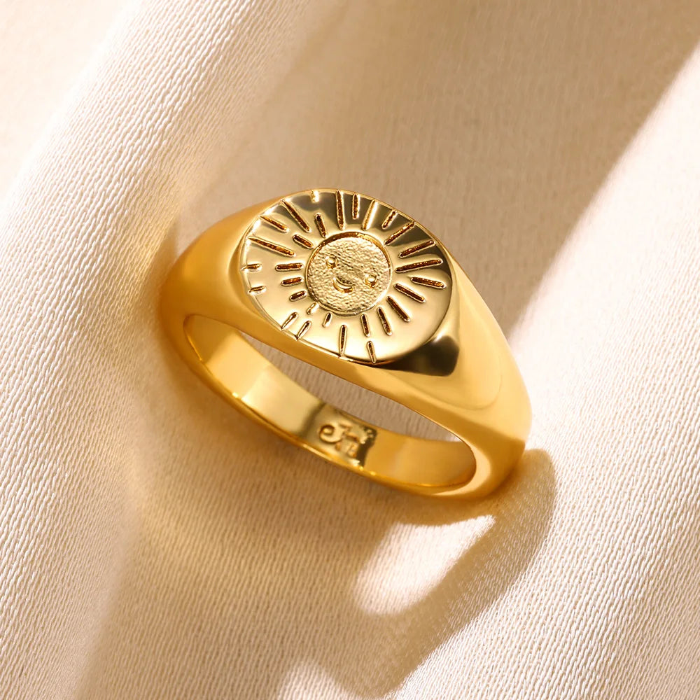 Solara Smile Ring