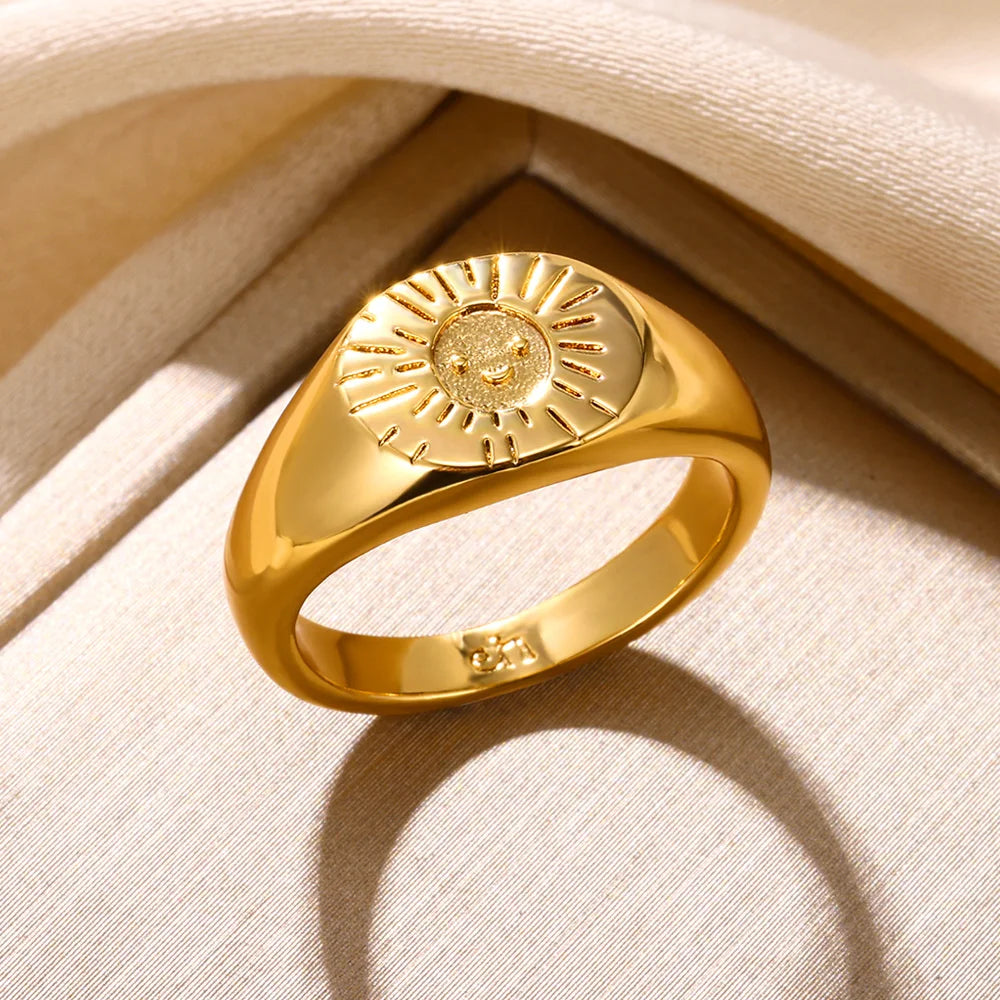 Solara Smile Ring