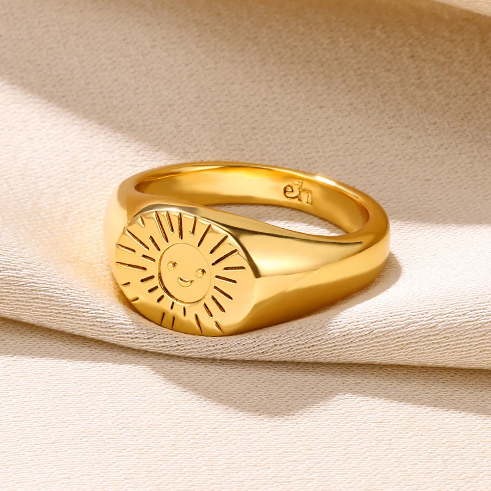 Solara Smile Ring
