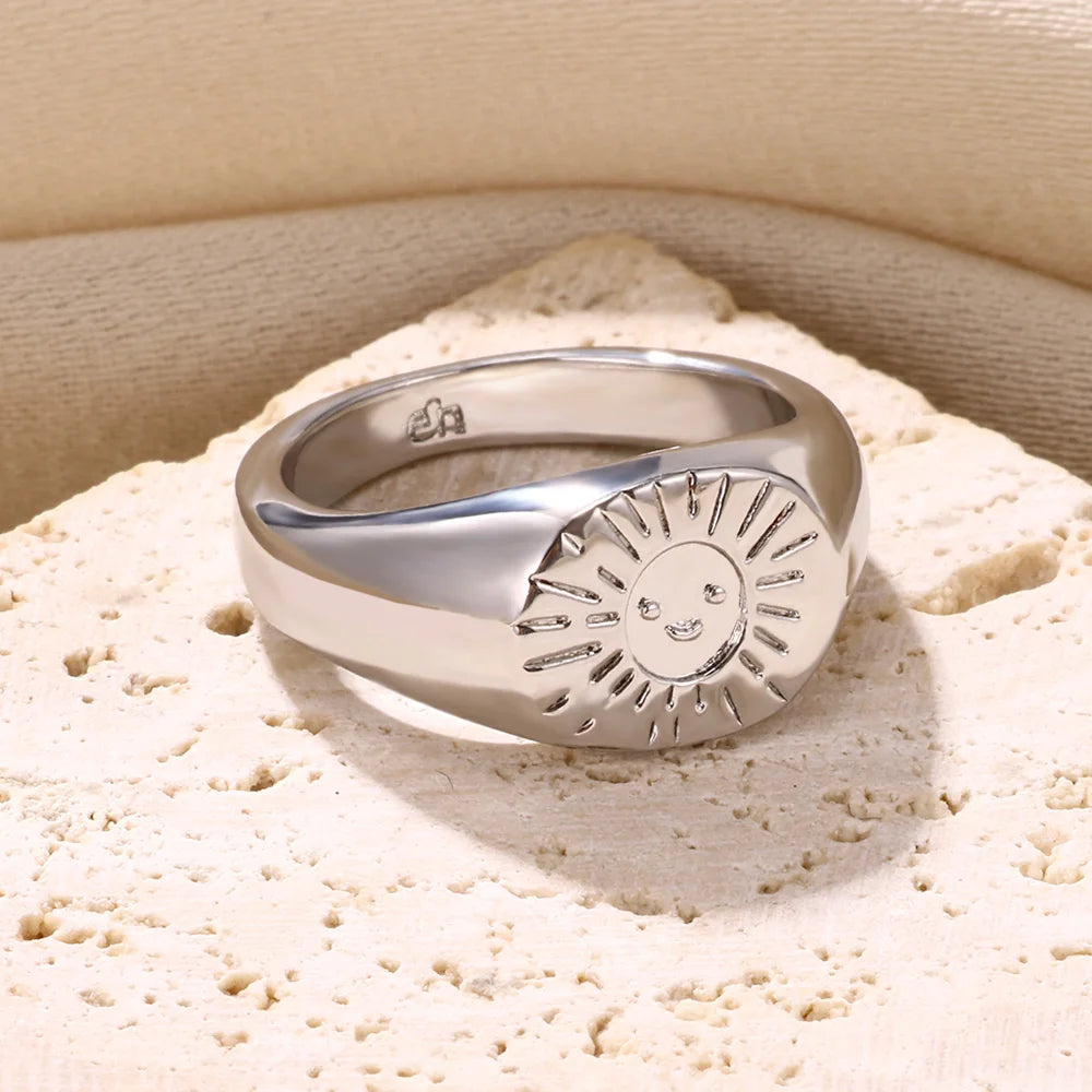 Solara Smile Ring